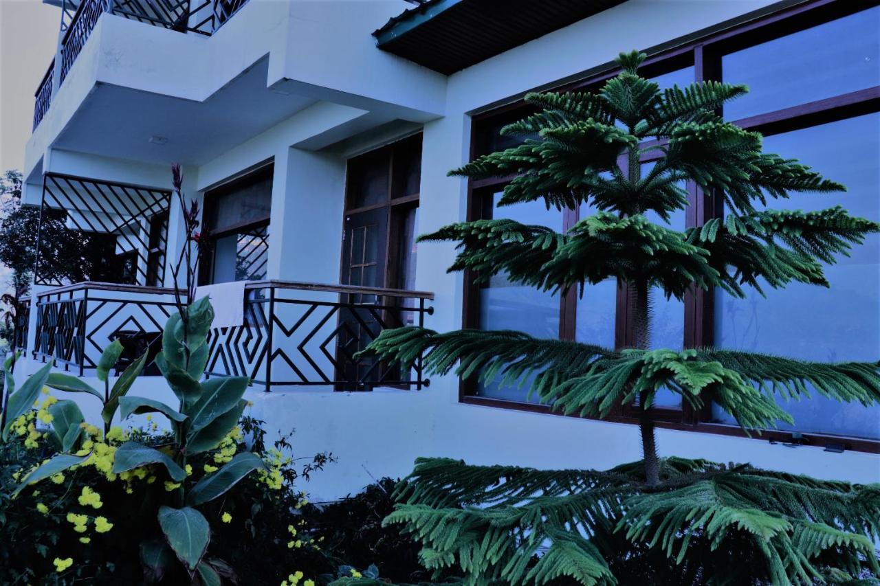 Wildleaf Kasauli Valley Homz Bed and Breakfast Exterior foto