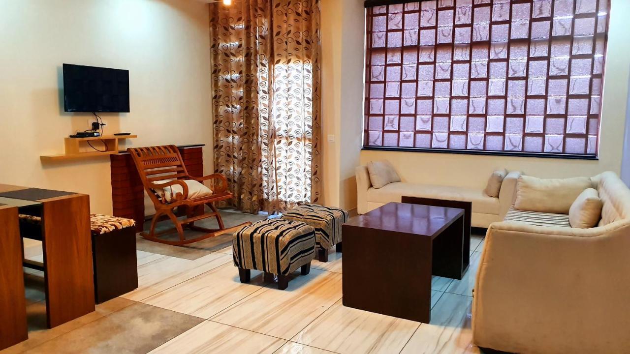 Wildleaf Kasauli Valley Homz Bed and Breakfast Exterior foto