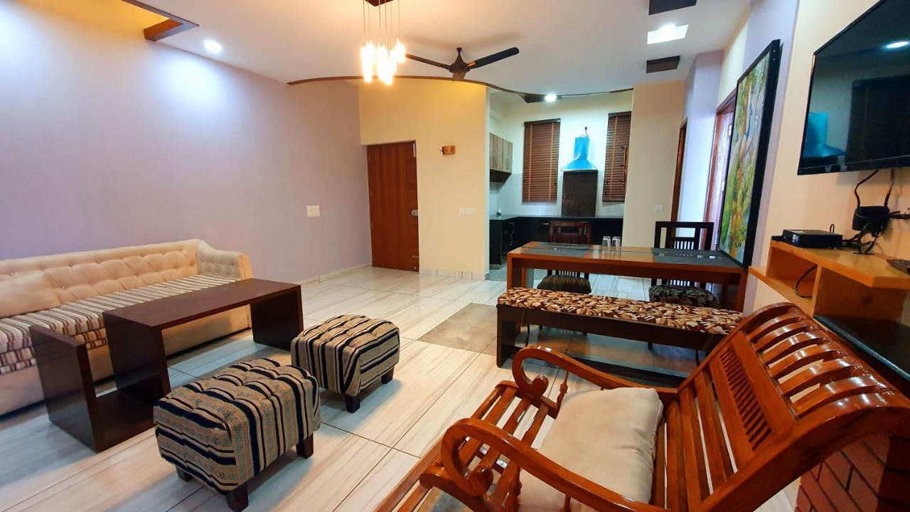 Wildleaf Kasauli Valley Homz Bed and Breakfast Exterior foto
